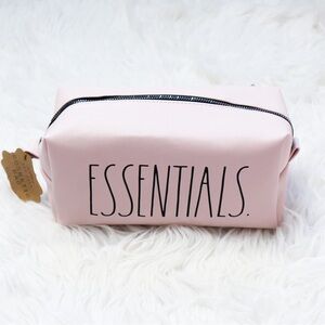 RAE DUNN Makeup Bag . NWT 💗